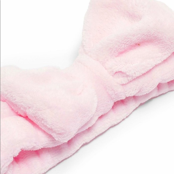 Fluffy Bow Spa Facial Headband - Picture 4 of 5